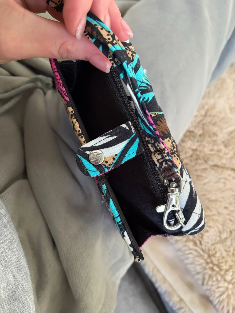 Vera Bradley Wristlet - Picture 4 of 5